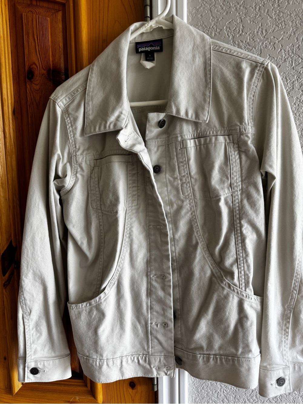 Patagonia Women's Light Beige Canvas Jean Jacket